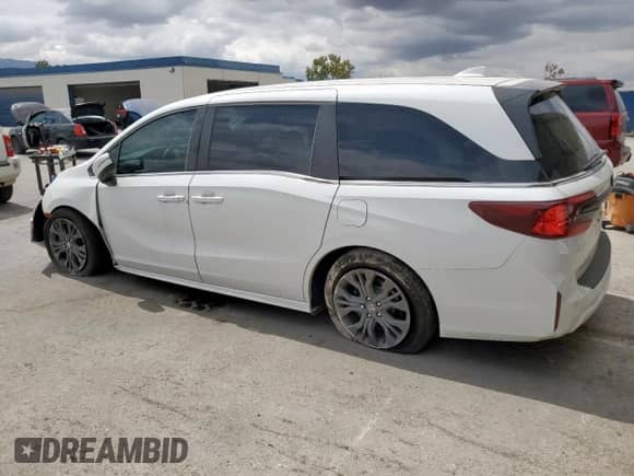 2025 Honda Odyssey Touring с VIN 5FNRL6H89SB004709, выставлен на аукционе Copart как лот 62380715 с пробегом 17 356 миль миль и Списание • Salvage title. История ставок и продаж доступна на DreamBid. Изображение 2.