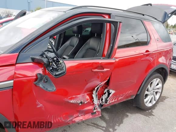 2017 Land Rover Discovery Sport SE с VIN SALCP2BG8HH689905, выставлен на аукционе IAAI как лот 41910133 с пробегом 125 865 миль миль и . История ставок и продаж доступна на DreamBid. Изображение 6.