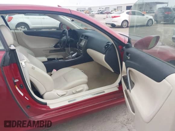 2010 Lexus IS 350 C с VIN JTHFE2C28A2502005, выставлен на аукционе IAAI как лот 42293489 с пробегом 111 919 миль миль и . История ставок и продаж доступна на DreamBid. Изображение 5.