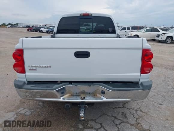 2007 Dodge Dakota SLT with VIN 1D7HE48K87S192659, listed as a IAAI auction lot 42454297 with 198,824 mi miles and . Bid and sale history available at DreamBid. Image 14.