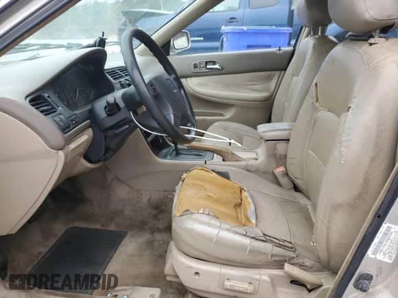 1996 Honda Accord with VIN 1HGCE6647TA010021, listed as a Copart auction lot 86294974 with 162,400 mi miles and Salvage title. Bid and sale history available at DreamBid. Image 7.