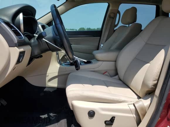2021 Jeep Grand Cherokee Laredo E с VIN 1C4RJEAG0MC861227, выставлен на аукционе Copart как лот 61597415 с пробегом 56 907 миль миль и Списание • Salvage title. История ставок и продаж доступна на DreamBid. Изображение 7.