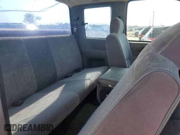 1996 Dodge 2500 with VIN 1B7KF23Z2TJ121785, listed as a Copart auction lot 85332304 with 111,664 mi miles and Clean title. Bid and sale history available at DreamBid. Image 10.