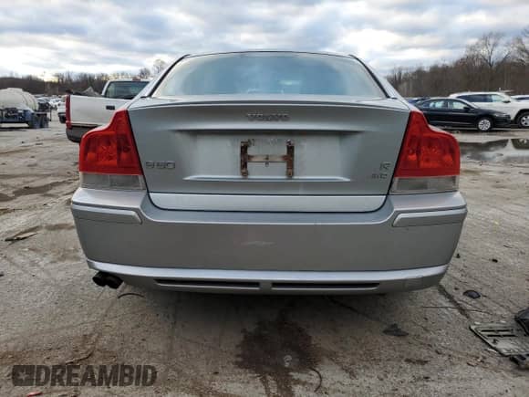 2006 Volvo S60 2.5L Turbo R с VIN YV1RH527662507371, выставлен на аукционе Copart как лот 80372214 с пробегом 163 879 миль миль и Списание • Salvage title. История ставок и продаж доступна на DreamBid. Изображение 6.