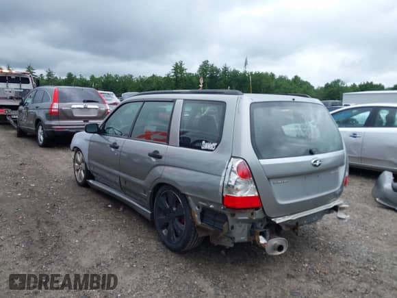 2007 Subaru Forester X with VIN JF1SG63627G722701, listed as a IAAI auction lot 42693430 with 245,924 mi miles and . Bid and sale history available at DreamBid. Image 3.