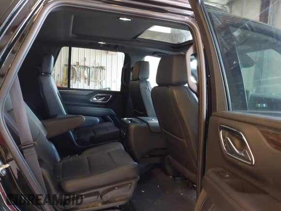 2024 Chevrolet Tahoe Z71 с VIN 1GNSKPKD7RR265333, выставлен на аукционе IAAI как лот 43025948 с пробегом 41 032 миль миль и . История ставок и продаж доступна на DreamBid. Изображение 8.