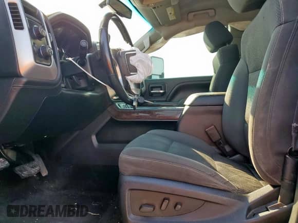 2014 GMC Sierra 1500 SLE z VIN 1GTV2UEC9EZ293975, wystawiony jako Copart lot #81319515 z przebiegiem 141 217 mil mil oraz Czysty tytuł • Clean title. Historia ofert i sprzedaży dostępna na DreamBid. Obrazek 7.