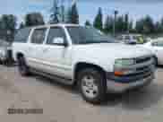 2001 Chevrolet Suburban LT z VIN 3GNFK16T51G203269, wystawiony jako IAAI lot #42219109 z przebiegiem 245 138 mil mil oraz . Historia ofert i sprzedaży dostępna na DreamBid. Obrazek 1.