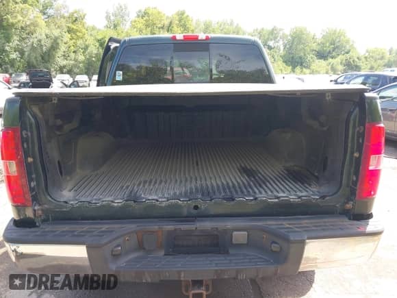 2013 Chevrolet Silverado 1500 LT with VIN 3GCPKSE76DG183528, listed as a IAAI auction lot 43109697 with 223,614 mi miles and . Bid and sale history available at DreamBid. Image 17.