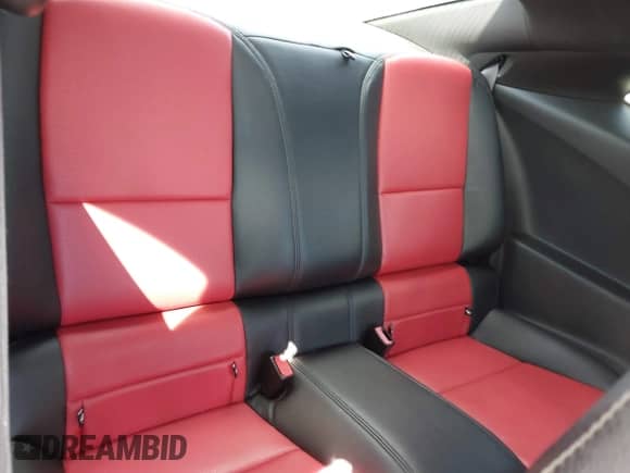 2010 Chevrolet Camaro 2LT с VIN 2G1FC1EV2A9116635, выставлен на аукционе IAAI как лот 43498801 с пробегом 160 864 миль миль и . История ставок и продаж доступна на DreamBid. Изображение 8.