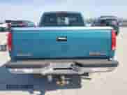 1997 GMC Sierra 1500 z VIN 1GTEC19R9VE510927, wystawiony jako Copart lot #50908545 z przebiegiem 213 770 mil mil oraz Czysty tytuł • Clean title. Historia ofert i sprzedaży dostępna na DreamBid. Obrazek 6.