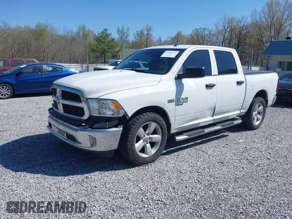 2023 Ram 1500 Express с VIN 3C6RR7KT3PG533180, выставлен на аукционе IAAI как лот 41965192 с пробегом 93 336 миль миль и . История ставок и продаж доступна на DreamBid. Изображение 2.