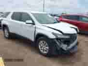 2023 Chevrolet Traverse LS z VIN 1GNERFKW0PJ168703, wystawiony jako IAAI lot #42638224 z przebiegiem 56 743 mil mil oraz . Historia ofert i sprzedaży dostępna na DreamBid. Obrazek 1.
