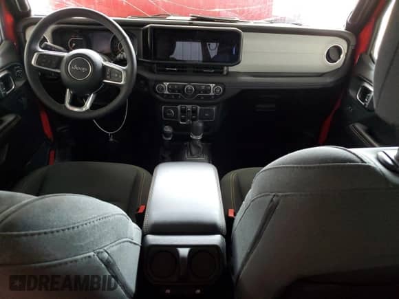 2025 Jeep Wrangler Sahara с VIN 1C4PJXEN4SW556319, выставлен на аукционе Copart как лот 86338745 с пробегом 17 780 миль миль и Чистый • Clean title. История ставок и продаж доступна на DreamBid. Изображение 8.