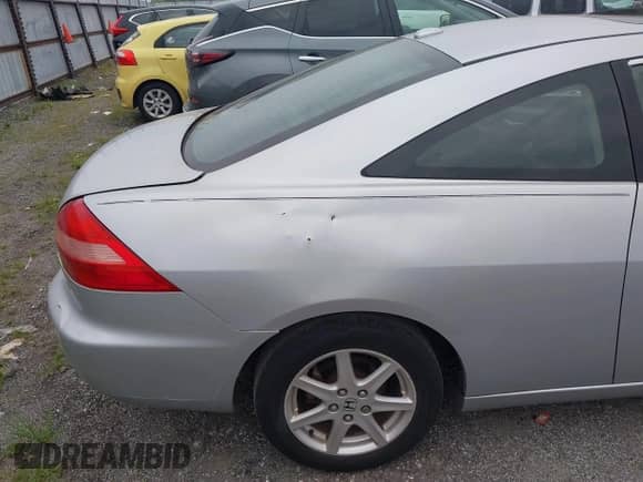 2004 Honda Accord EX z VIN 1HGCM82664A010907, wystawiony jako IAAI lot #42457047 z przebiegiem 215 607 mil mil oraz . Historia ofert i sprzedaży dostępna na DreamBid. Obrazek 13.