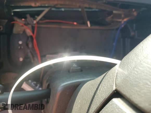 2004 GMC Sierra 1500 SLE z VIN 2GTEK13T041368507, wystawiony jako Copart lot #64108015 z przebiegiem Nie podano mil oraz Szkoda całkowita • Salvage title. Historia ofert i sprzedaży dostępna na DreamBid. Obrazek 9.