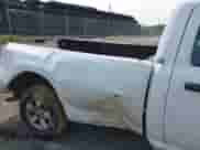 2019 Ram 1500 Tradesman z VIN 3C6JR6DT8KG537254, wystawiony jako IAAI lot #42417518 z przebiegiem 113 491 mil mil oraz . Historia ofert i sprzedaży dostępna na DreamBid. Obrazek 8.