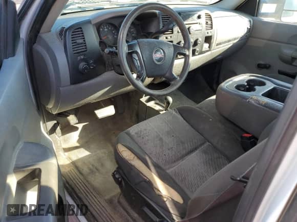 2008 GMC Sierra 1500 Work Truck with VIN 1GTEK14J48E160857, listed as a Copart auction lot 84909545 with Not provided miles and Salvage title. Bid and sale history available at DreamBid. Image 8.