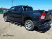 2022 Ram 1500 Big Horn z VIN 1C6RRFFG6NN439340, wystawiony jako IAAI lot #42204188 z przebiegiem 29 870 mil mil oraz . Historia ofert i sprzedaży dostępna na DreamBid. Obrazek 3.