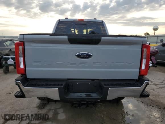 2025 Ford F-250 XL с VIN 1FT8W2BM2SED48756, выставлен на аукционе Copart как лот 71907015 с пробегом 2 868 миль миль и Списание • Salvage title. История ставок и продаж доступна на DreamBid. Изображение 6.