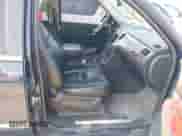 2007 Cadillac Escalade z VIN 1GYEC63897R278123, wystawiony jako IAAI lot #43204936 z przebiegiem 201 318 mil mil oraz . Historia ofert i sprzedaży dostępna na DreamBid. Obrazek 5.