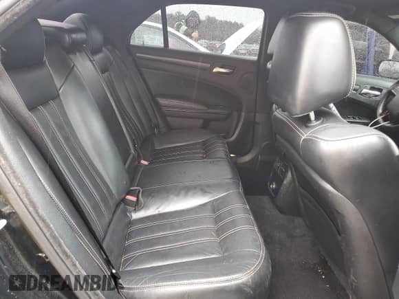 2013 Chrysler 300 S с VIN 2C3CCABT2DH670799, выставлен на аукционе Copart как лот 49157795 с пробегом 116 894 миль миль и Списание • Salvage title. История ставок и продаж доступна на DreamBid. Изображение 10.