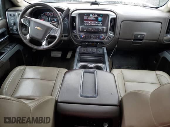 2015 Chevrolet Silverado 3500HD LTZ с VIN 1GC4K0C80FF638977, выставлен на аукционе Copart как лот 63182725 с пробегом 204 968 миль миль и Списание • Salvage title. История ставок и продаж доступна на DreamBid. Изображение 8.