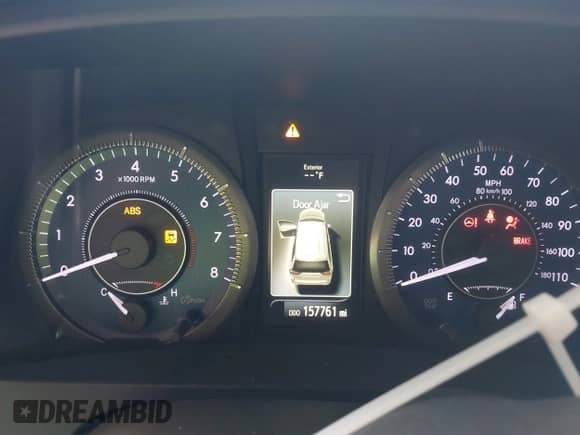 2015 Toyota Sienna Limited with VIN 5TDDK3DC9FS114814, listed as a IAAI auction lot 42100413 with 157,761 mi miles and . Bid and sale history available at DreamBid. Image 7.