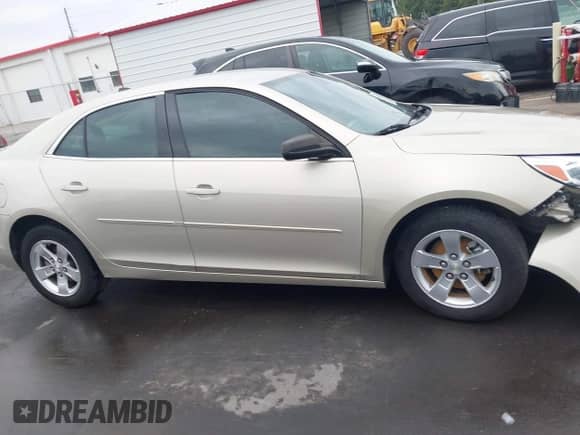 2014 Chevrolet Malibu LS с VIN 1G11B5SL6EF122393, выставлен на аукционе IAAI как лот 43302754 с пробегом 151 594 миль миль и . История ставок и продаж доступна на DreamBid. Изображение 13.