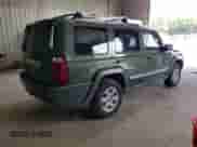 2006 Jeep Commander Limited z VIN 1J8HG58N86C303152, wystawiony jako Copart lot #80572665 z przebiegiem 215 357 mil mil oraz Szkoda całkowita • Salvage title. Historia ofert i sprzedaży dostępna na DreamBid. Obrazek 3.