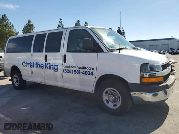 2016 Chevrolet Express Passenger LT с VIN 1GAZGPFG7G1162043, выставлен на аукционе Copart как лот 65962725 с пробегом 153 278 миль миль и Списание • Salvage title. История ставок и продаж доступна на DreamBid. Изображение 4.