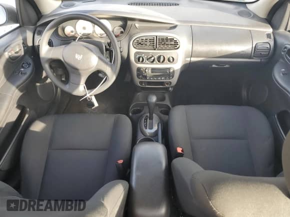 2004 Dodge Neon SXT z VIN 1B3ES56C64D645718, wystawiony jako Copart lot #77305024 z przebiegiem 93 531 mil mil oraz Czysty tytuł • Clean title. Historia ofert i sprzedaży dostępna na DreamBid. Obrazek 8.
