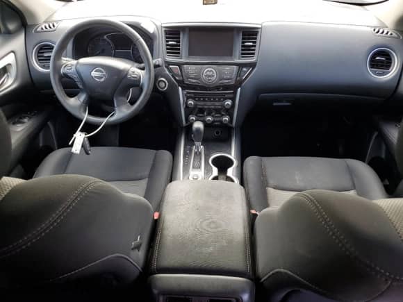 2017 Nissan Pathfinder S with VIN 5N1DR2MM0HC606470, listed as a Copart auction lot 86459445 with 124,517 mi miles and Clean title. Bid and sale history available at DreamBid. Image 8.