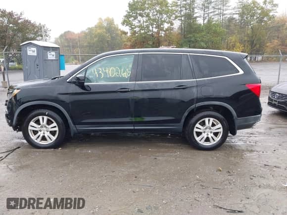 2016 Honda Pilot LX z VIN 5FNYF6H17GB040315, wystawiony jako IAAI lot #43402665 z przebiegiem 167 922 mil mil oraz . Historia ofert i sprzedaży dostępna na DreamBid. Obrazek 14.