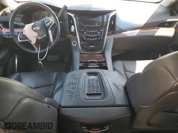 2015 Cadillac Escalade ESV Luxury с VIN 1GYS3SKJ6FR576157, выставлен на аукционе Copart как лот 56508125 с пробегом 141 133 миль миль и Чистый • Clean title. История ставок и продаж доступна на DreamBid. Изображение 8.