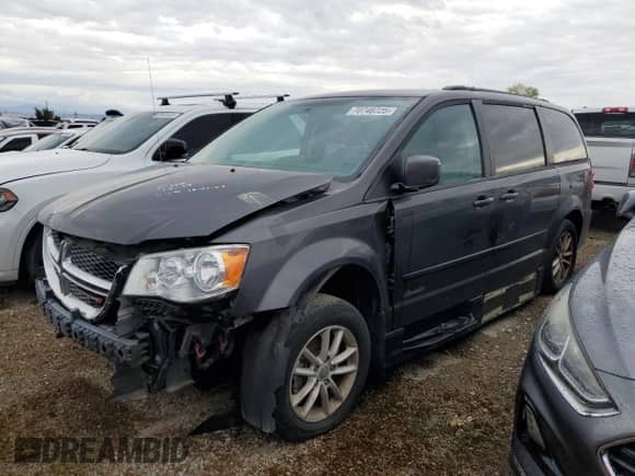 2016 Dodge Grand Caravan SXT with VIN 2C7WDGCG3GR364156, listed as a Copart auction lot 70748725 with 182,873 mi miles and Salvage title. Bid and sale history available at DreamBid. Image 1.