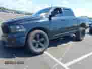 2018 Ram 1500 Big Horn z VIN 1C6RR7LT4JS156342, wystawiony jako IAAI lot #42788310 z przebiegiem 134 867 mil mil oraz . Historia ofert i sprzedaży dostępna na DreamBid. Obrazek 2.