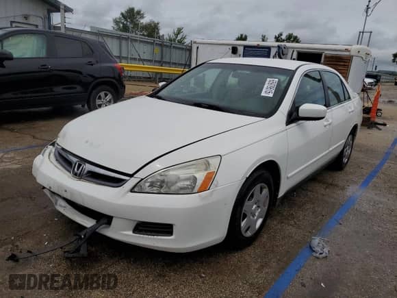 2007 Honda Accord LX with VIN 3HGCM56417G709083, listed as a Copart auction lot 65979515 with 112,709 mi miles and Salvage title. Bid and sale history available at DreamBid. Image 1.