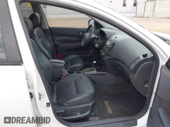 2011 Hyundai Elantra GLS z VIN KMHDC8AE5BU096720, wystawiony jako IAAI lot #42961373 z przebiegiem 214 111 mil mil oraz . Historia ofert i sprzedaży dostępna na DreamBid. Obrazek 5.