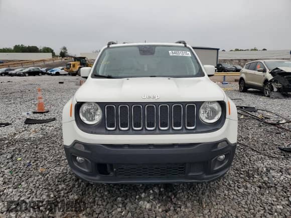 2018 Jeep Renegade Altitude with VIN ZACCJABB2JPH74664, listed as a Copart auction lot 84031315 with 82,735 mi miles and Salvage title. Bid and sale history available at DreamBid. Image 5.