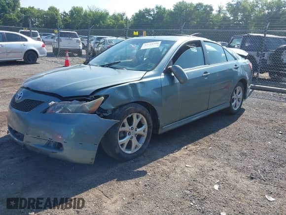 2008 Toyota Camry LE z VIN 4T1BE46K68U736225, wystawiony jako IAAI lot #42744320 z przebiegiem 192 242 mil mil oraz . Historia ofert i sprzedaży dostępna na DreamBid. Obrazek 18.