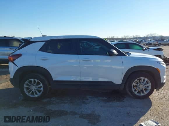 2024 Chevrolet TrailBlazer LS with VIN KL79MMS23RB132959, listed as a IAAI auction lot 41207961 with 18,698 mi miles and . Bid and sale history available at DreamBid. Image 13.