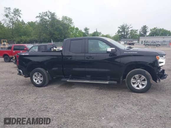 2024 Chevrolet Silverado 1500 LT with VIN 1GCRDDEK3RZ339597, listed as a IAAI auction lot 42299928 with 42,614 mi miles and . Bid and sale history available at DreamBid. Image 14.