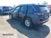 2023 Jeep Grand Cherokee Limited z VIN 1C4RJHBG7P8847008, wystawiony jako IAAI lot #43084407 z przebiegiem 28 019 mil mil oraz . Historia ofert i sprzedaży dostępna na DreamBid. Obrazek 3.