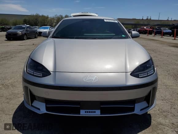 2024 Hyundai Ioniq 6 SEL с VIN KMHM34AC2RA070367, выставлен на аукционе Copart как лот 61074105 с пробегом 15 302 миль миль и Списание • Salvage title. История ставок и продаж доступна на DreamBid. Изображение 5.