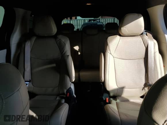 2024 Toyota Sienna Limited с VIN 5TDZRKEC3RS200330, выставлен на аукционе Copart как лот 84029504 с пробегом 11 670 миль миль и Списание • Salvage title. История ставок и продаж доступна на DreamBid. Изображение 10.