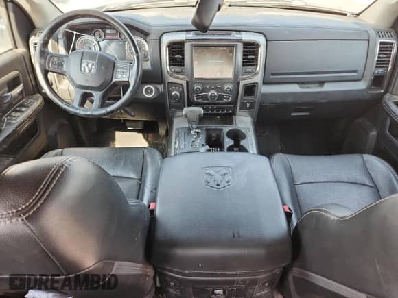 2013 Ram 1500 Sport z VIN 1C6RR7MT5DS535580, wystawiony jako Copart lot #71500115 z przebiegiem 169 575 mil mil oraz Szkoda całkowita • Salvage title. Historia ofert i sprzedaży dostępna na DreamBid. Obrazek 8.