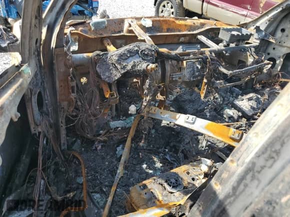 2019 Ram 1500 Limited z VIN 1C6SRFHT7KN549594, wystawiony jako Copart lot #63069755 z przebiegiem Nie podano mil oraz Szkoda całkowita • Salvage title. Historia ofert i sprzedaży dostępna na DreamBid. Obrazek 8.