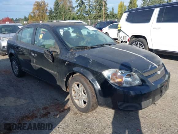 2005 Chevrolet Cobalt LS с VIN 1G1AL54F357588040, выставлен на аукционе IAAI как лот 43503063 с пробегом Не указан миль и . История ставок и продаж доступна на DreamBid. Изображение 3.