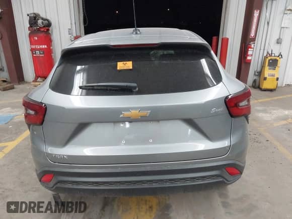 2025 Chevrolet Trax LS с VIN KL77LFEP5SC278941, выставлен на аукционе IAAI как лот 43162713 с пробегом Не указан миль и . История ставок и продаж доступна на DreamBid. Изображение 15.